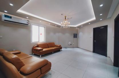 Apartment - 3 Bedrooms - 3 Bathrooms for rent in Bin Omran 35 - Fereej Bin Omran - Doha