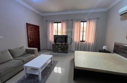 Apartment - Studio - 1 Bathroom for rent in Bu Hamour Street - Abu Hamour - Doha