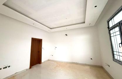 Villa - 7+ Bedrooms - 7+ Bathrooms for sale in Al Kheesa - Al Kheesa - Umm Salal Mohammed