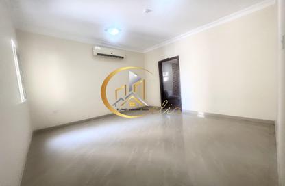 Apartment - 3 Bedrooms - 3 Bathrooms for rent in Bin Omran 35 - Fereej Bin Omran - Doha Apartment - 3 Bedrooms - 3 Bathrooms for rent in Bin Omran 35 - Fereej Bin Omran - Doha