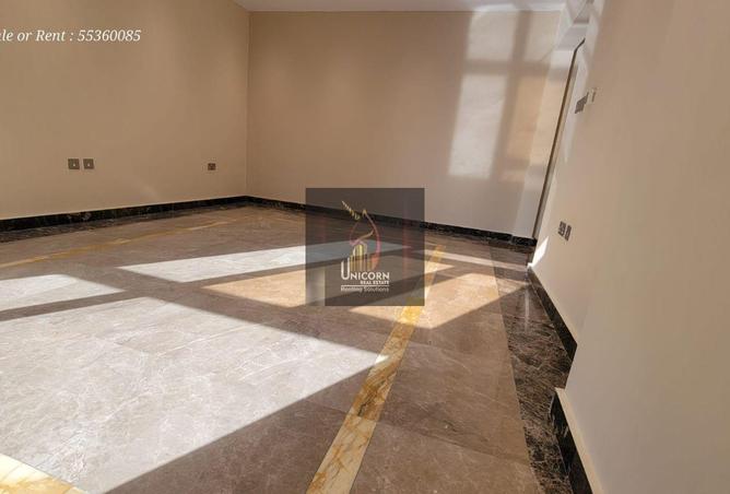 52179932 - Property Image 3