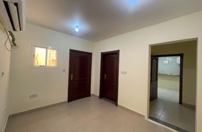 Apartment - Studio - 1 Bathroom for rent in Al Azizia Street - Al Aziziyah - Doha