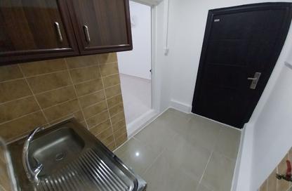 Apartment - Studio - 1 Bathroom for rent in Salwa Road - Al Aziziyah - Doha Apartment - Studio - 1 Bathroom for rent in Salwa Road - Al Aziziyah - Doha
