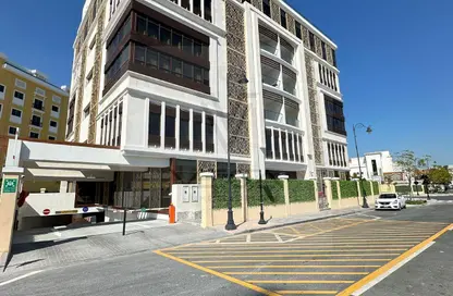 Apartment - 2 Bedrooms - 3 Bathrooms for rent in Floresta Gardens - Floresta Gardens - The Pearl Island - Doha