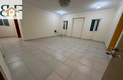 Apartment - 2 Bedrooms - 2 Bathrooms for rent in Umm Ghwailina Comm - Umm Ghuwalina - Umm Ghuwailina - Doha