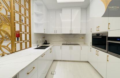 Apartment - 2 Bedrooms - 4 Bathrooms for rent in Floresta Gardens - Floresta Gardens - The Pearl Island - Doha