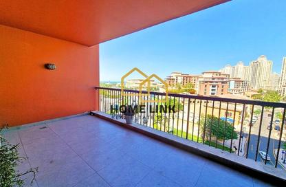 Apartment - 2 Bedrooms - 2 Bathrooms for rent in West Porto Drive - Porto Arabia - The Pearl Island - Doha