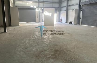 Warehouse - Studio - 7+ Bathrooms for rent in Industrial Area 4 - Industrial Area - Industrial Area - Doha