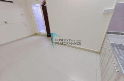 Apartment - 2 Bedrooms - 1 Bathroom for rent in West Bay Villas - West Bay - West Bay - Doha