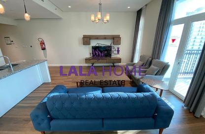 Apartment - 2 Bedrooms - 3 Bathrooms for rent in Floresta Gardens - Floresta Gardens - The Pearl Island - Doha