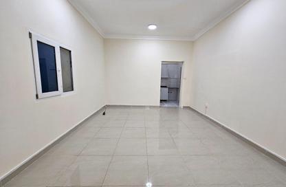 Apartment - Studio - 1 for rent in Salwa Road - Al Aziziyah - Doha