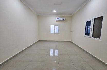 Apartment - Studio - 1 for rent in Salwa Road - Al Aziziyah - Doha Apartment - Studio - 1 for rent in Salwa Road - Al Aziziyah - Doha
