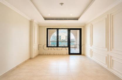 Apartment - 1 Bedroom - 2 Bathrooms for rent in East Porto Drive - Porto Arabia - The Pearl Island - Doha
