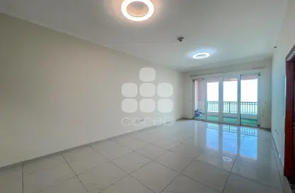 Apartment - 2 Bedrooms - 2 Bathrooms for rent in Tower 29 - Viva Bahriyah - The Pearl Island - Doha