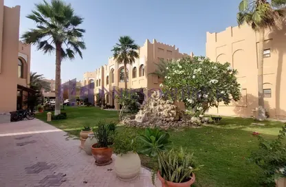 مجمع سكني - 5 غرف نوم - 6 حمامات للايجار في فلل واست باي لاغون - وست باي لاجون - بحيرة وست لاجون - الدوحة