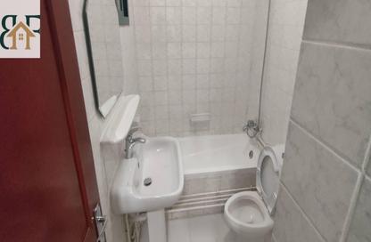Apartment - 2 Bedrooms - 2 Bathrooms for rent in Old Salata - Salata - Doha
