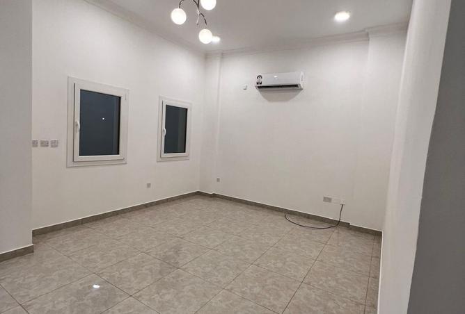 1005966 - Property Image 2