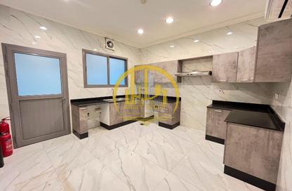 Villa - 7 Bedrooms - 5 Bathrooms for rent in Al Kheesa - Al Kheesa - Umm Salal Mohammed