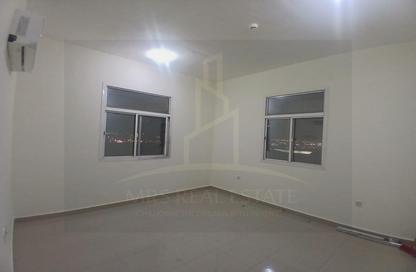 Apartment - 2 Bedrooms - 2 Bathrooms for rent in Al Mansoura - Al Mansoura - Doha