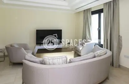 شقة - 2 غرف نوم - 3 حمامات للايجار في طريق بورتو الغربي - بورتو أرابيا - جزيرة اللؤلؤة - الدوحة