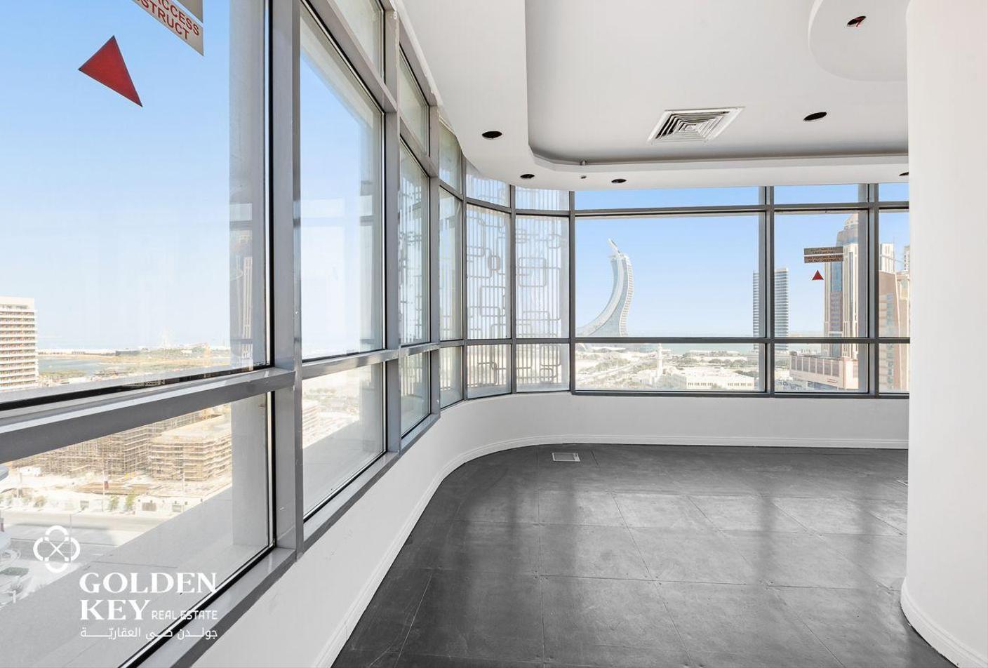 Balcony| Spacious Office space for Rent| Sea View