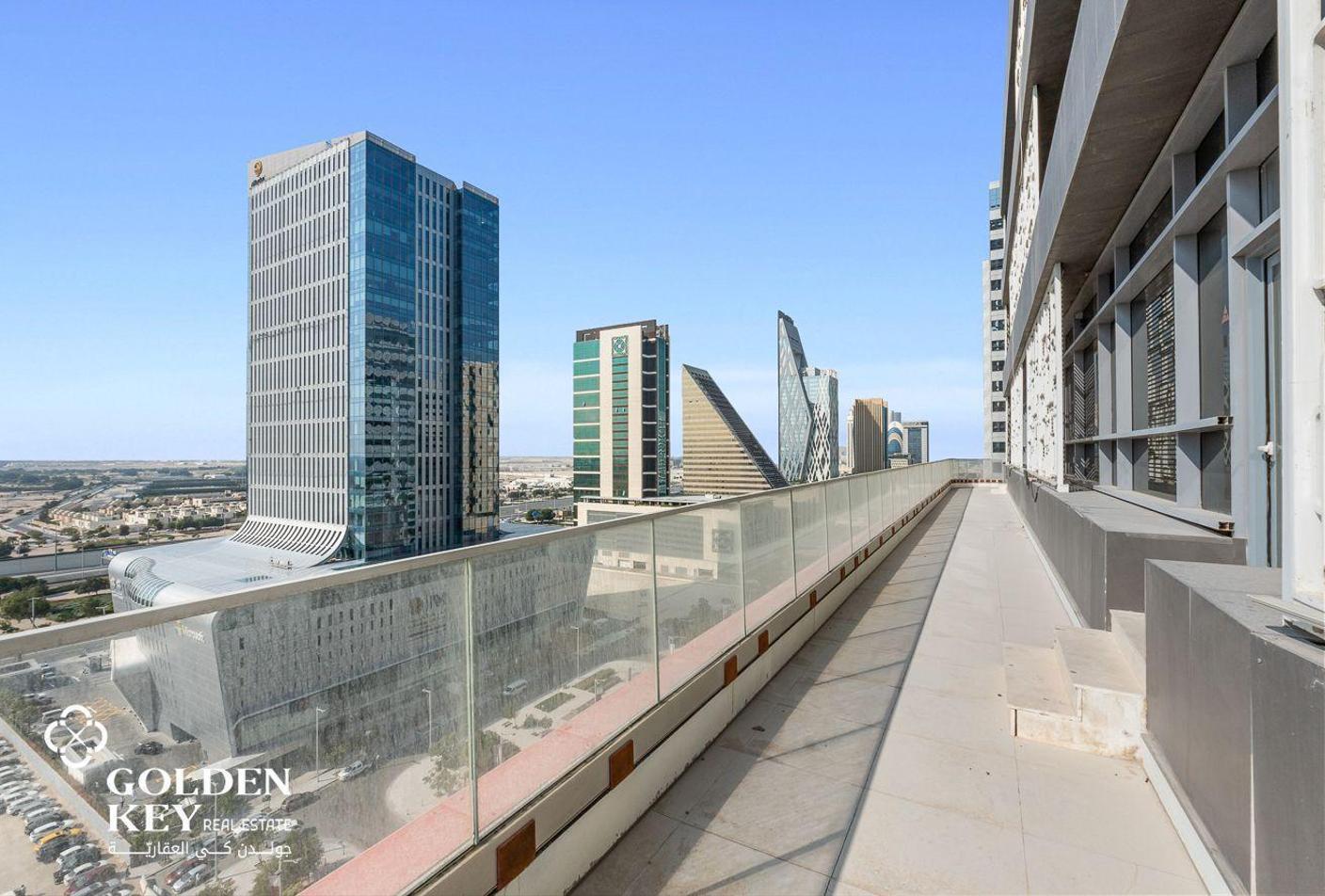 Balcony| Spacious Office space for Rent| Sea View