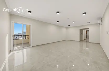 شقة - 2 غرف نوم - 3 حمامات للإيجار في شجره بنيان الدوحة - مشيرب - الدوحة