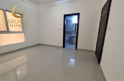 Apartment - 2 Bedrooms - 2 Bathrooms for rent in Al Mansoura - Al Mansoura - Doha