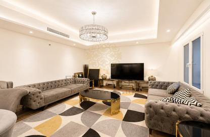 Apartment - 3 - 4 for sale in West Porto Drive - Porto Arabia - The Pearl Island - Doha