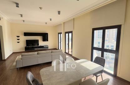 Apartment - 3 Bedrooms - 3 Bathrooms for rent in Carnaval - Qanat Quartier - The Pearl Island - Doha