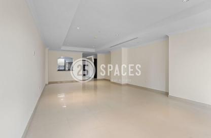 Apartment - 1 Bedroom - 2 Bathrooms for sale in East Porto Drive - Porto Arabia - The Pearl Island - Doha Apartment - 1 Bedroom - 2 Bathrooms for sale in East Porto Drive - Porto Arabia - The Pearl Island - Doha