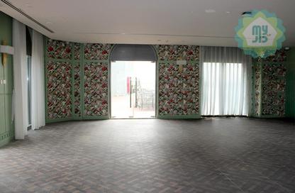 Retail - Studio - 2 for rent in Citadel Corniche 72 - C-Ring - Doha