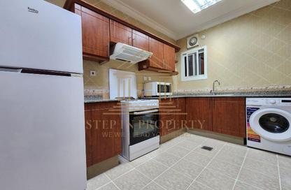 Apartment - 2 Bedrooms - 2 Bathrooms for rent in Al Mansoura - Al Mansoura - Doha