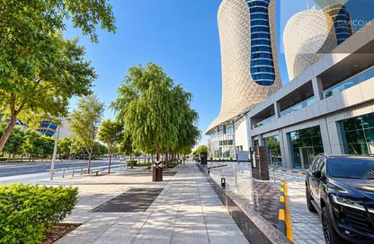 Shop - Studio - 1 for rent in Marina Tower 23 - Marina District - Lusail