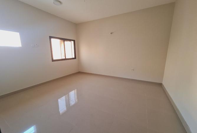 1002900 - Property Image 3