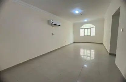 Apartment - 2 Bedrooms - 2 Bathrooms for rent in Al Sadd Road - Al Sadd - Doha