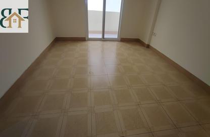 Apartment - 2 Bedrooms - 2 Bathrooms for rent in Al Sadd Road - Al Sadd - Doha