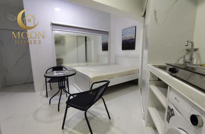 Apartment - Studio - 1 Bathroom for rent in Umm Ghwailina Comm - Umm Ghuwalina - Umm Ghuwailina - Doha Apartment - Studio - 1 Bathroom for rent in Umm Ghwailina Comm - Umm Ghuwalina - Umm Ghuwailina - Doha