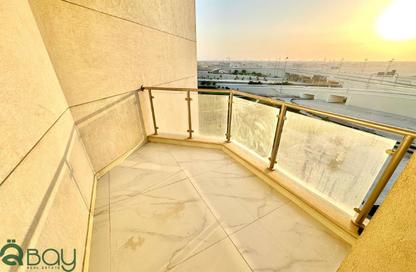 Apartment - 2 Bedrooms - 4 Bathrooms for rent in R-19 Building - Al Erkyah City - Lusail