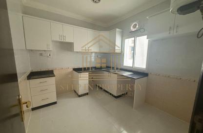 Apartment - 3 Bedrooms - 2 Bathrooms for rent in Al Nasr Street - Al Nasr - Doha