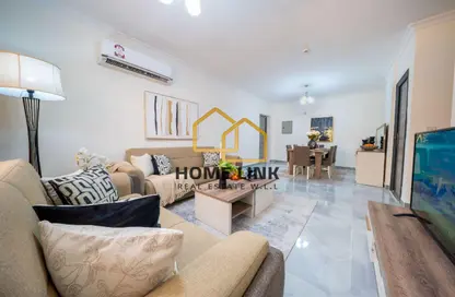 شقة - 2 غرف نوم - 2 حمامات للبيع في الوكير - الوكير - الوكرة