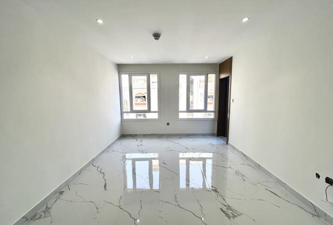 61673353 - Property Image 3