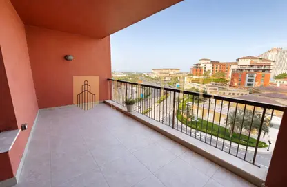 Apartment - 2 Bedrooms - 2 Bathrooms for rent in West Porto Drive - Porto Arabia - The Pearl Island - Doha