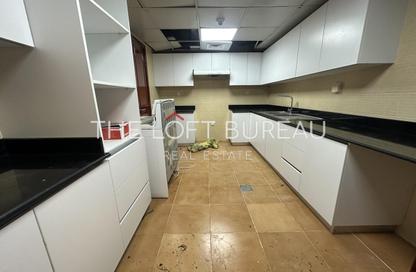 مجمع سكني - 3 غرف نوم - 4 حمامات للايجار في برج وست باي - الخليج الجنوبي - الخليج الغربي - الدوحة مجمع سكني - 3 غرف نوم - 4 حمامات للايجار في برج وست باي - الخليج الجنوبي - الخليج الغربي - الدوحة