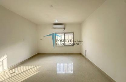 Apartment - 1 Bedroom - 1 Bathroom for rent in Mamoura 18 - Al Maamoura - Doha