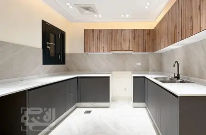 Apartment - 2 Bedrooms - 2 Bathrooms for rent in Al Nasr Street - Al Nasr - Doha