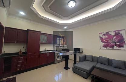 Apartment - 2 Bedrooms - 2 Bathrooms for rent in Al Kheesa - Al Kheesa - Umm Salal Mohammed