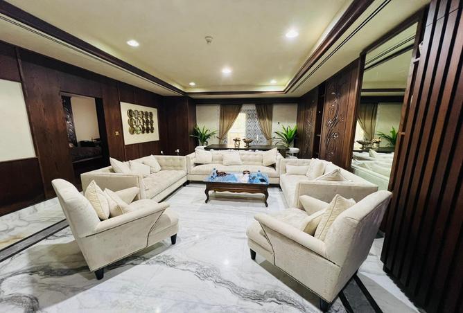 1030508 - Property Image 2