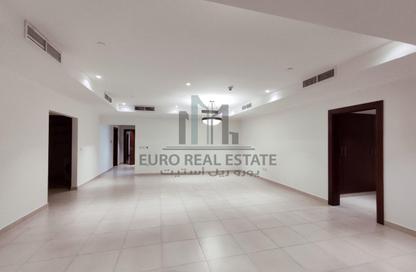 Apartment - 2 Bedrooms - 3 Bathrooms for rent in East Porto Drive - Porto Arabia - The Pearl Island - Doha