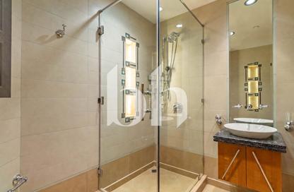Apartment - 3 Bedrooms - 4 Bathrooms for rent in Viva West - Viva Bahriyah - The Pearl Island - Doha
